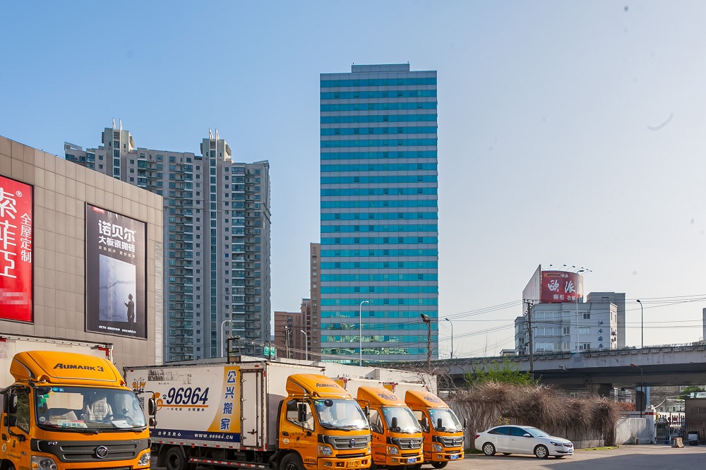 兆丰环球大厦：闹市之中壮观的天际线和地标建筑